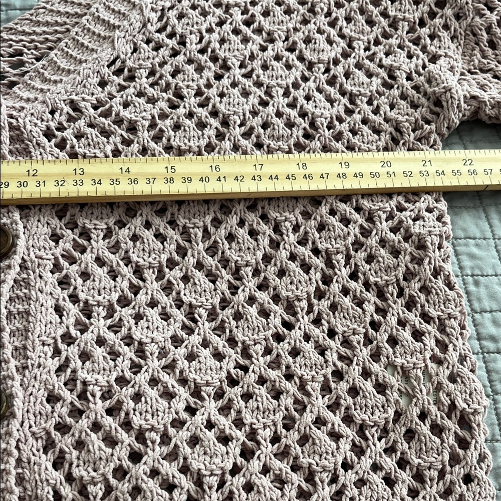 Nicole Miller Pink Cropped Cardigan with Open-Knit Design - Picture 13 of 14